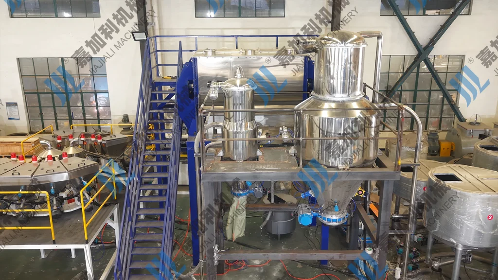 Vacuum loader system for automatic material conveying