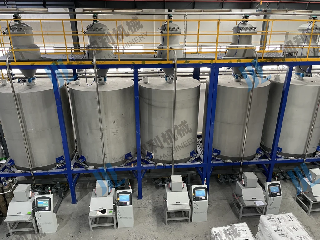 central feeding system for injection molding